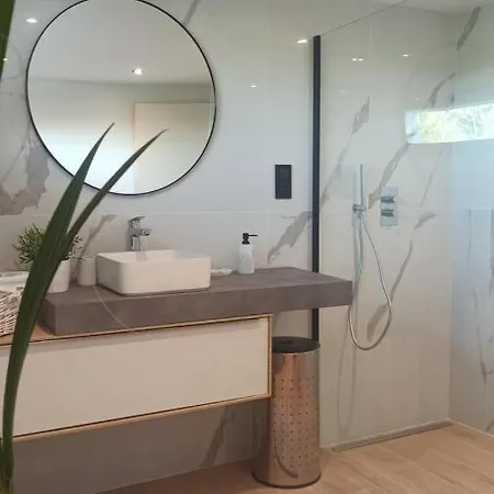 Short Cravate - Maison Contemporaine Proche Rennes - Piscine Interieure 29 Degres Laille