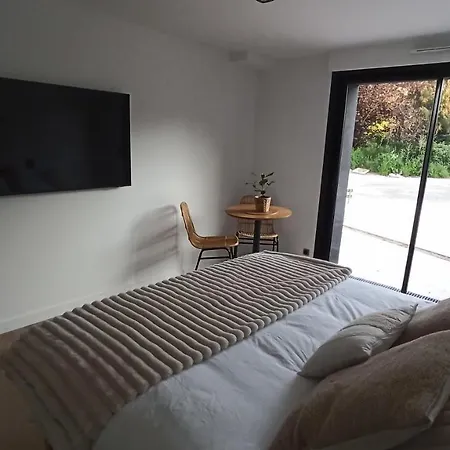 Short Cravate - Maison Contemporaine Proche Rennes - Piscine Interieure 29 Degres Villa *